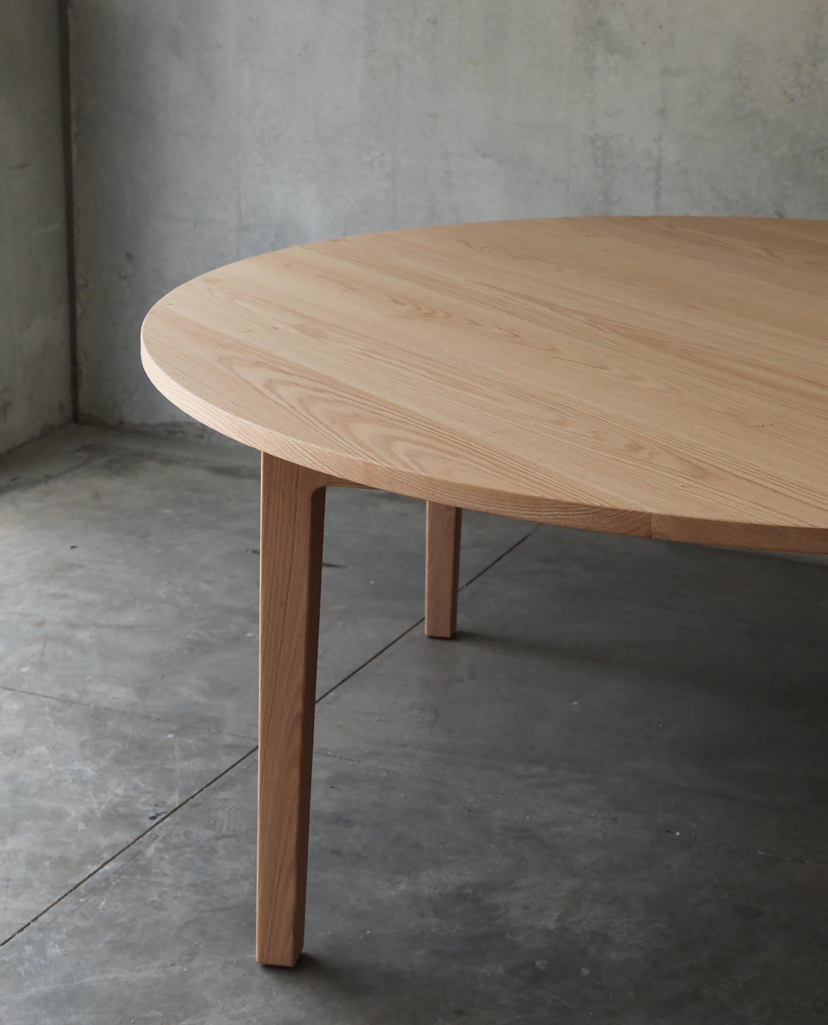 Timi Dining Table